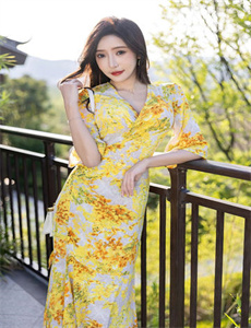 《美女的奶奶图片-变形记魏程》